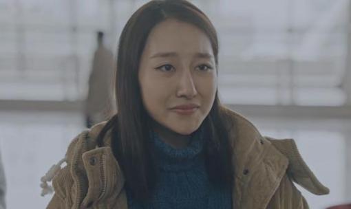 在剧中饰演小女儿徐静天的演员叫吴楠,在剧中她性格要比两个姐姐活泼