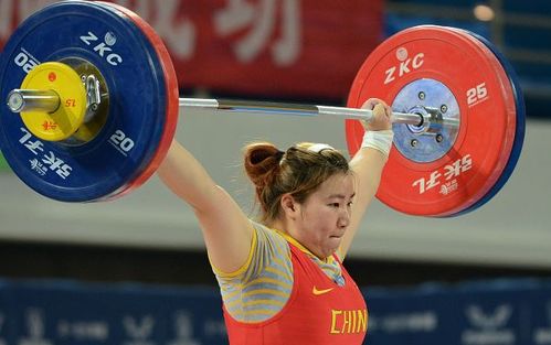 在河北迁安举行的2014年全国女子举重锦标赛暨亚运会选拔赛75公斤级
