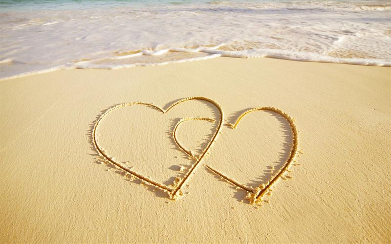 非主流小清新唯美沙滩浪漫心形高清桌面壁纸