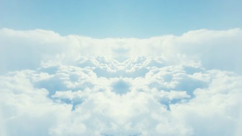 自然云艺术设计对称明亮颜色青色cloudssymmetrybrightcyan壁纸图片