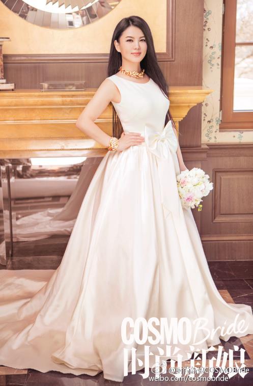 李湘王岳伦婚纱照#情人节之际,《时尚新娘》为李湘,王岳伦在结婚数年