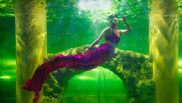 襄阳深梦海底世界美人鱼表演实拍画面