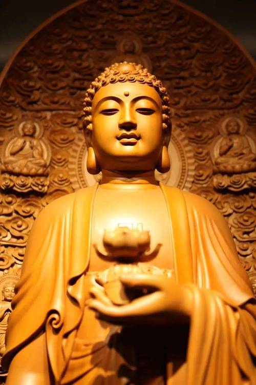 庄严,即向定自在比丘说:佛像尚能如此圆满相好,更何况是佛陀的真身呢