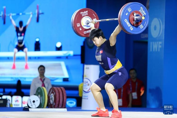 举重世界杯女子71公斤级廖桂芳获挺举和总成绩亚军
