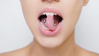 舌抵上腭小动作大作用