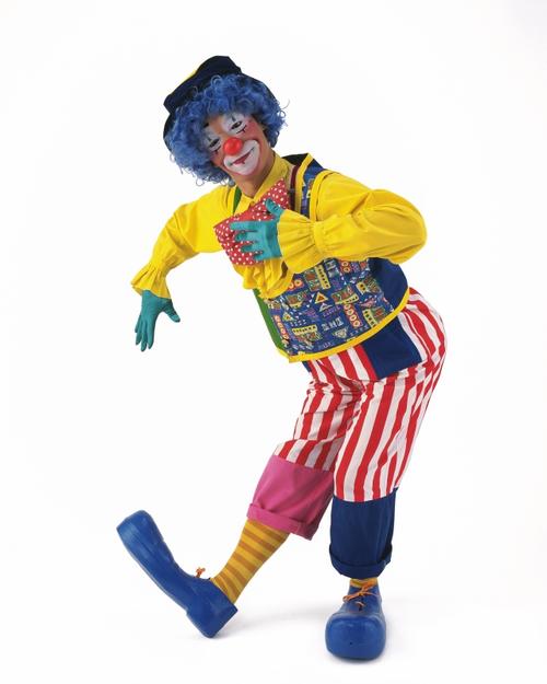 小丑摆姿势的肖像,正面视图图片下载