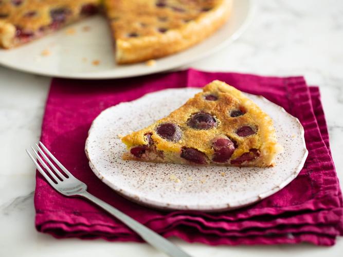 for this gorgeous pistachio cherry tart, it pays to frangi-plan