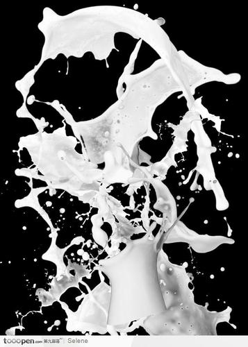 白色喷溅液体牛奶