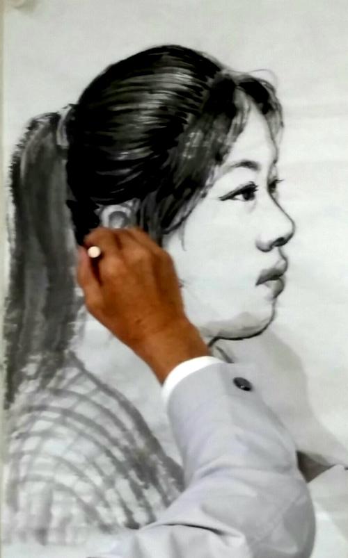 2018年吴元春写意人物(二)班第5课《女青年侧面》头像写生