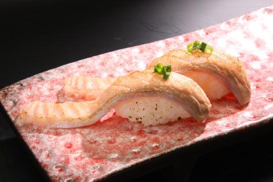 酱烧章红鱼寿司