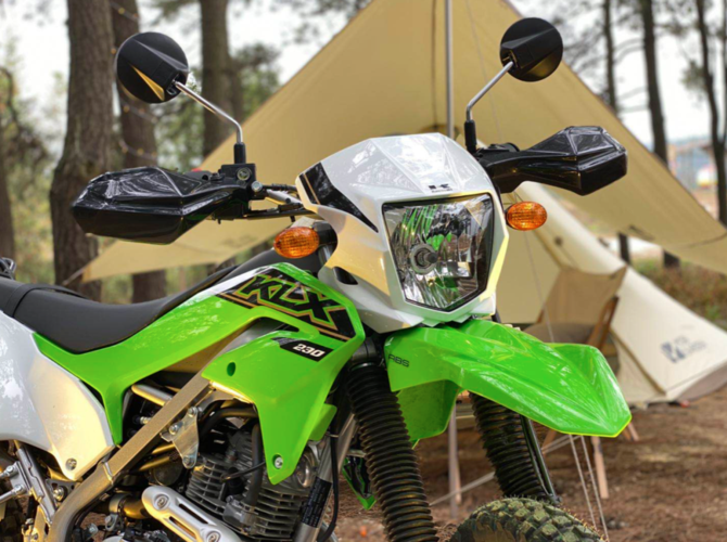 唯一可以上牌的进口林道越野车川崎klx230摩托车国内发布