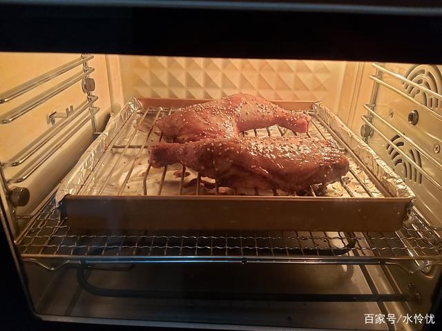 烤箱版奥尔良烤鸡腿,只需要两三步,做法简单,味道超级好