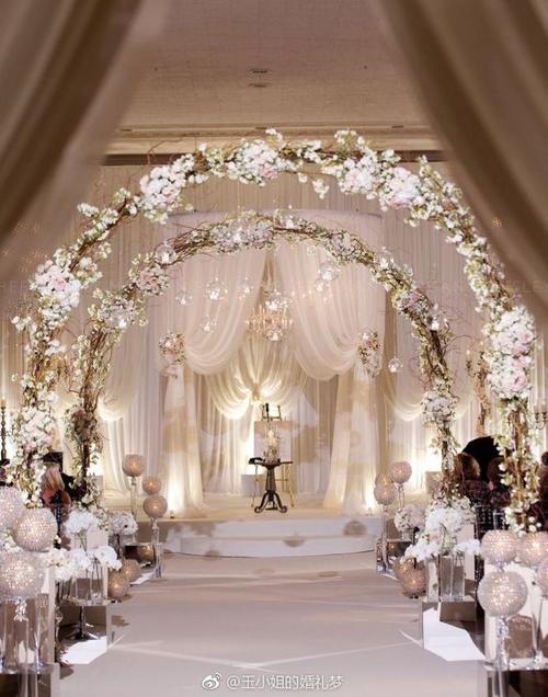 【婚礼布置】#婚礼秀# 无论是室内还是室外,在如此美丽的场景里,一