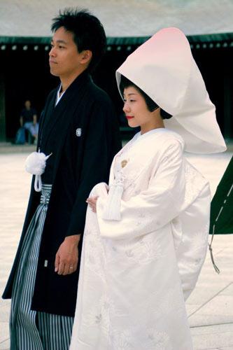 东京十二层衣服的日本传统婚礼组图