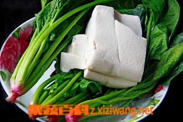 吃菠菜豆腐的营养价值和好处