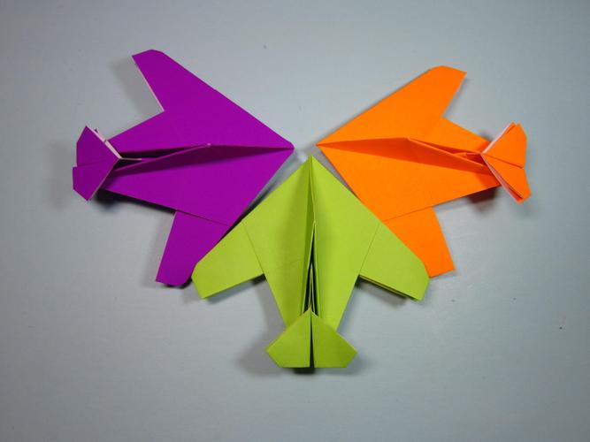 一张正方形纸折一个漂亮的纸飞机,手工折纸飞机大全-生活视频-搜狐