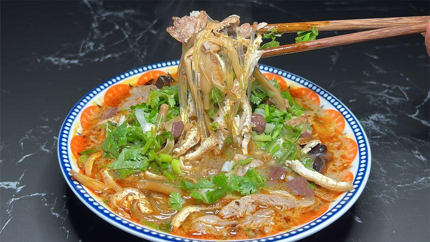 河南郏县豆腐菜的做法,汤浓味鲜,连汤带菜一起吃,每次都吃到撑