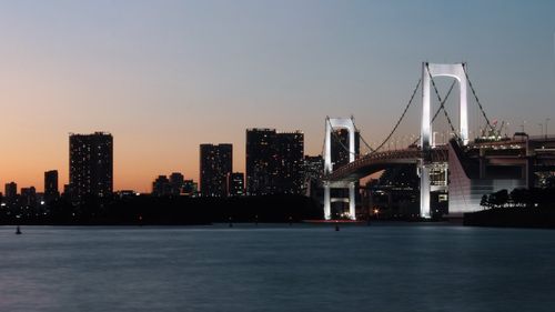 高清日本东京夜景图片-建筑壁纸-高清建筑图片-第10图-娟娟壁纸