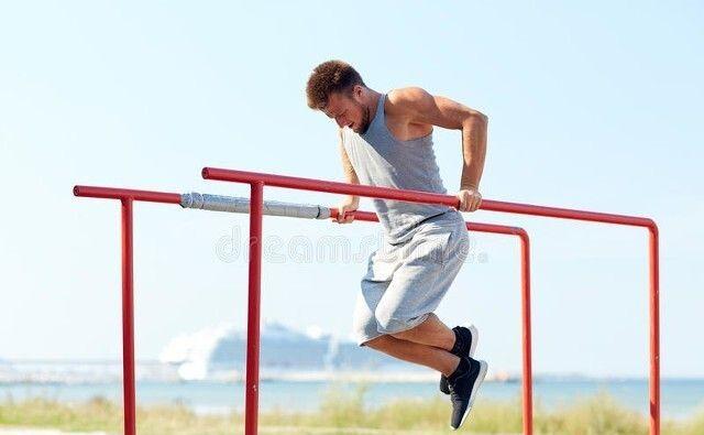1套双杠训练方法5个动作每天交替训练有效提升上肢肌肉力量