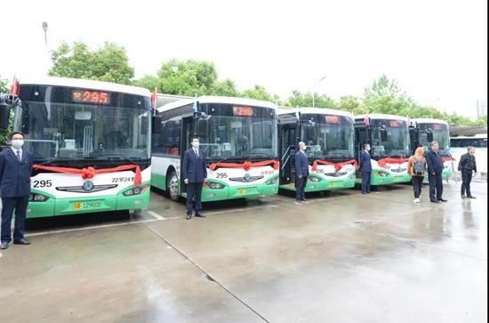 东风天翼纯电动公交客车成功交付武汉公交集团并投入运营_第1新能源车