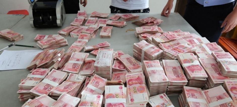 侦查,广东珠海警方侦破一起特大盗窃案件,成功追缴被盗现金人民币251