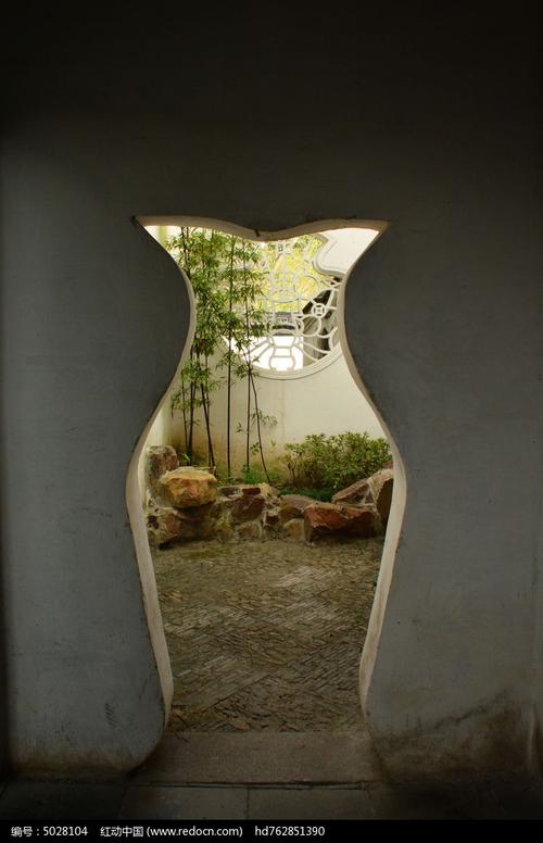 花瓶形状的门洞