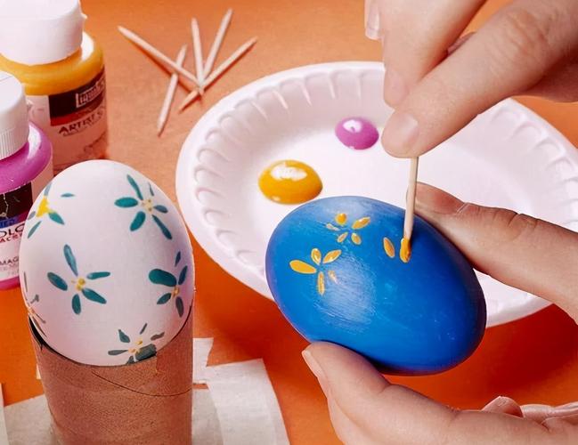 鸡蛋画画(在鸡蛋上画画,充满童趣,大人孩子都喜欢,diy创意手工)