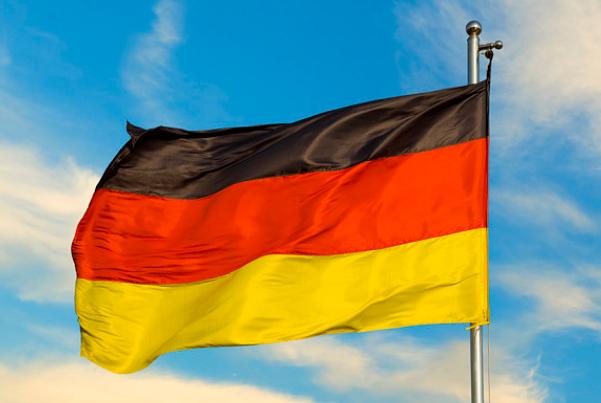 德国国旗三色的含义:红色象征鲜血(为自由牺牲者的鲜血)_探秘志