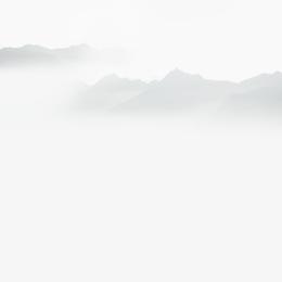 云雾中的远山手绘山水画插图