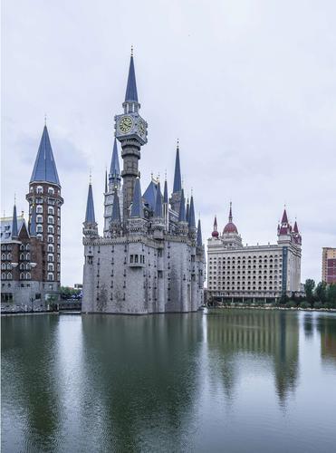 现实版的魔幻城堡 一一参观河北美术学院