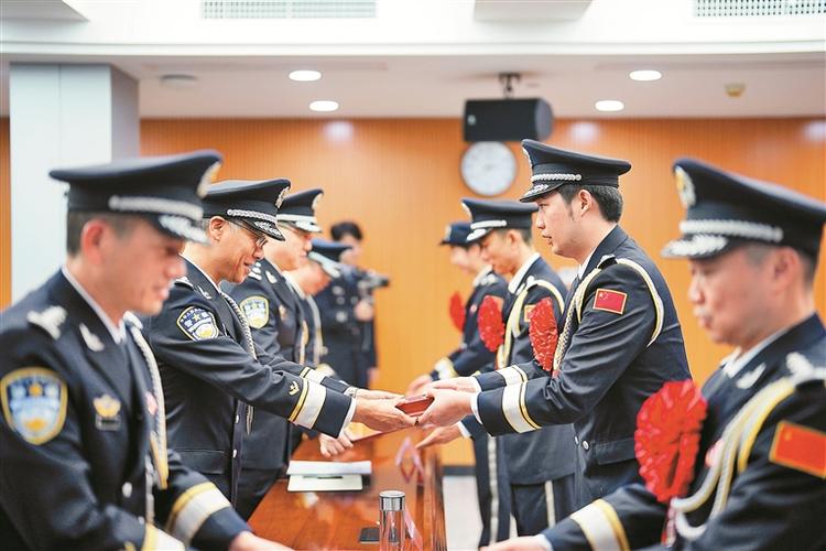 1月10日是第四个"中国人民警察节" 深铁公安举办警察节系列活动_深圳