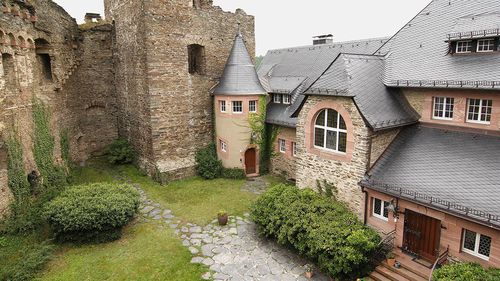 每日豪宅 | 静卧莱茵河谷的德国中世纪城堡建筑群