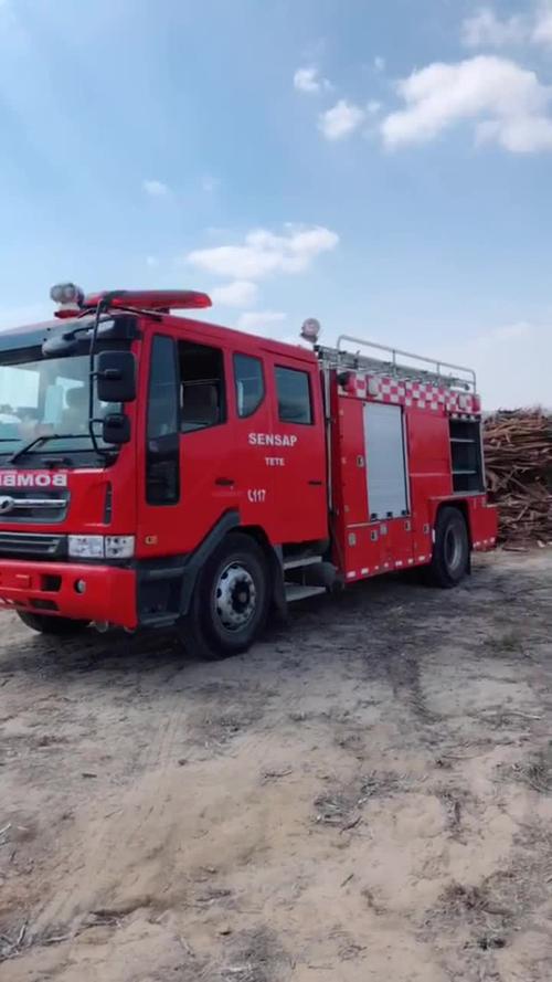 介绍一家国外公司赞助非洲的消防车