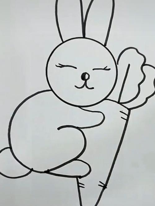 简笔画:小兔子抱着胡萝卜