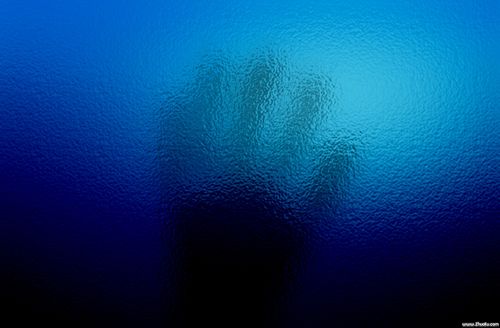 蓝色透明水纹壁纸图片