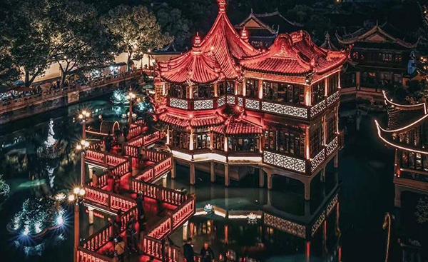豫园九曲桥 主办方供图在上海文化旅游地标的豫园,有一座上海唯一的"