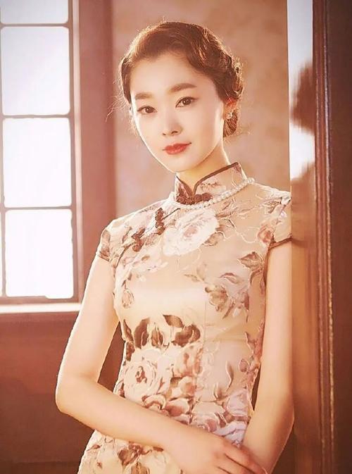 中国穿旗袍最美的7位女星,刘亦菲温婉可人,关晓彤性感撩人