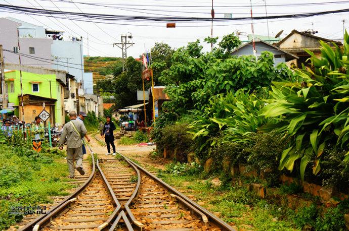 【越南】小站:一趟为了私奔的火车旅行