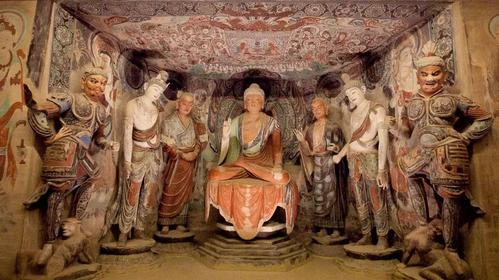 敦煌莫高窟:黄沙洗礼千年的艺术殿堂