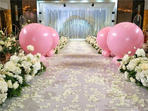 婚礼现场的气球装饰