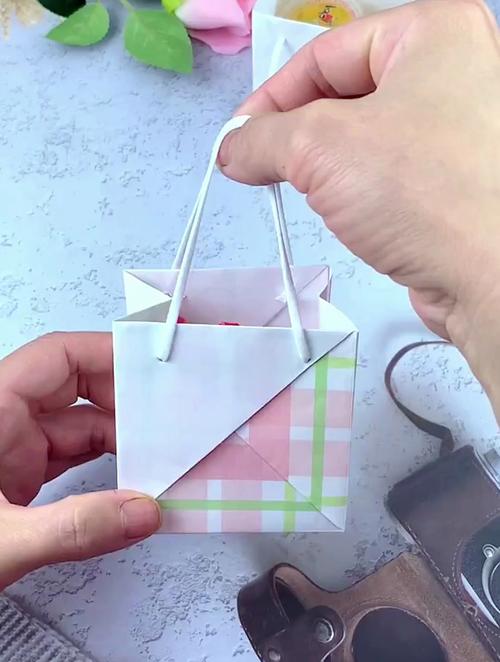 六一来啦!一张a4纸教你折个简单的礼物盒 六一快乐 折纸