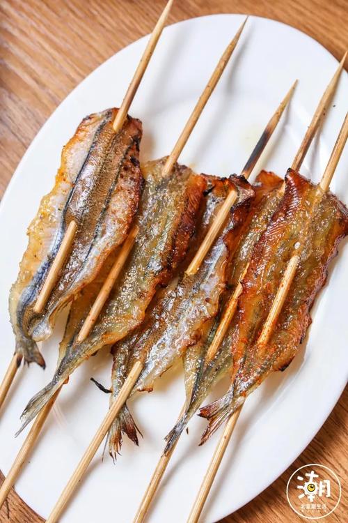 烤马步鱼也是独家的哦~一般地方可是吃不到的马步鱼经过腌制有种淡淡
