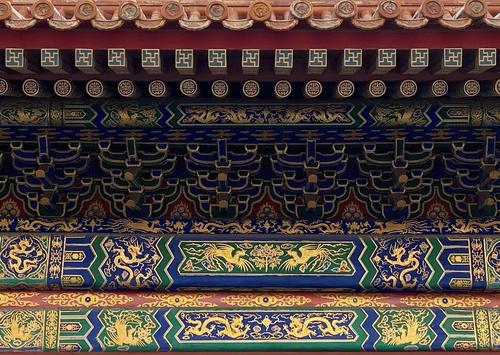 故宫半解之寿康宫采用的彩画是彩画中的最高等级