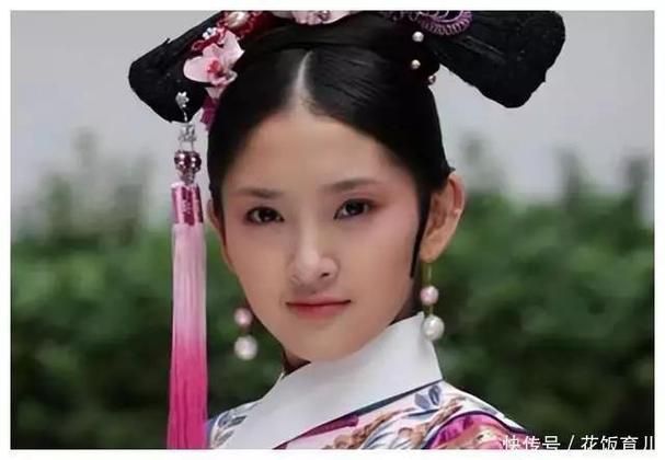 她是清朝第一美人嫁人后被乾隆霸占生下一个儿子家喻户晓