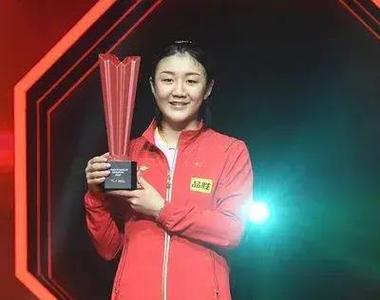 陈梦是中国女子乒乓球队年龄最大的队员.她和朱雨玲是一个组的.