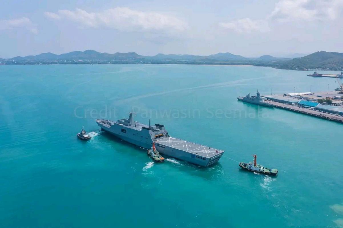 4月25日,泰国喜提中国071级两栖登陆舰,跃居为东南亚海军第一梯队!