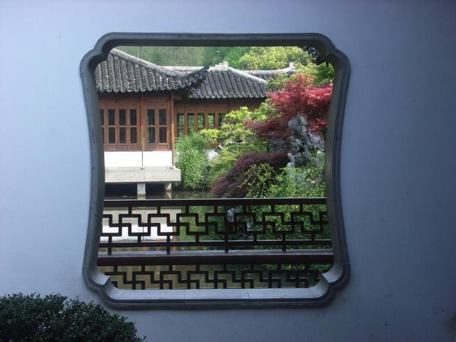 【 中国古建之 · 框景 】--- " 汉族古典园林中的建筑的门,窗,洞