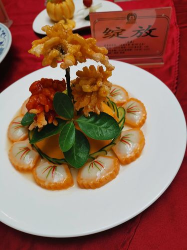 70周年大庆,中国五矿区域进行以南瓜和玉米为原料制作创新菜品大赛!