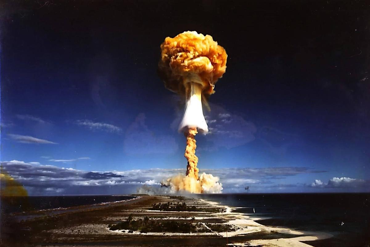 世上最"傻"的国家,研制出核武器却又主动放弃,美俄也不敢惹
