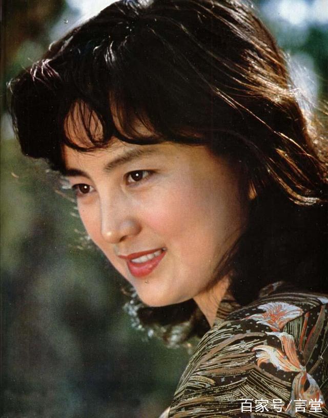 80年代最红女星李秀明,刘晓庆都给她当配角,40岁成亿万富婆